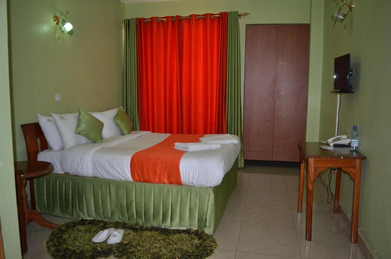Hotel Winstar Eldoret Bagian luar foto