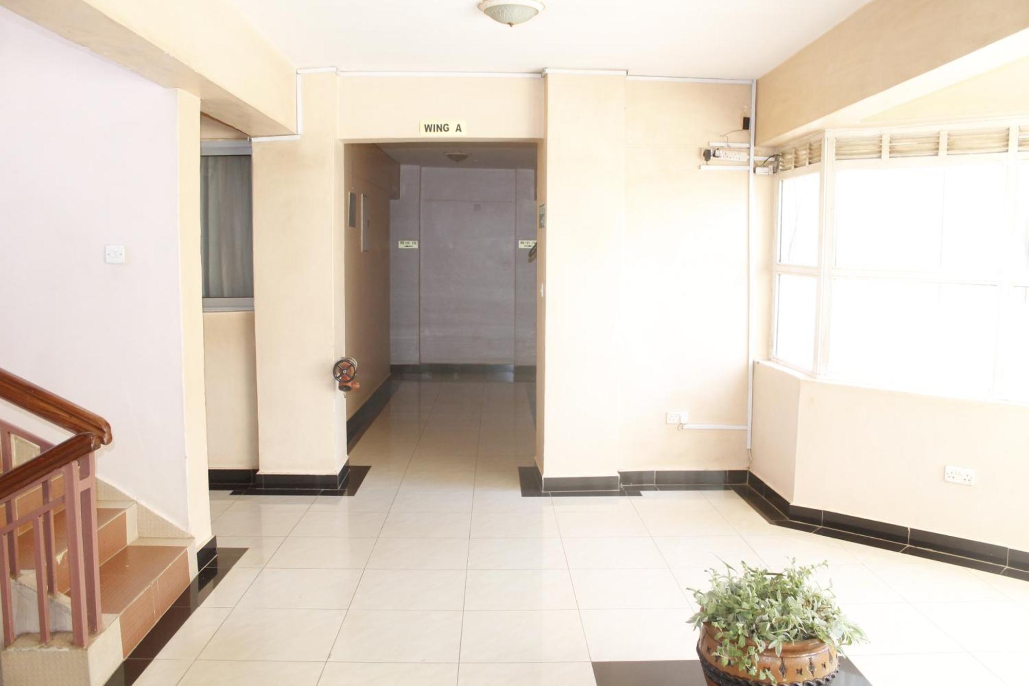 Hotel Winstar Eldoret Bagian luar foto