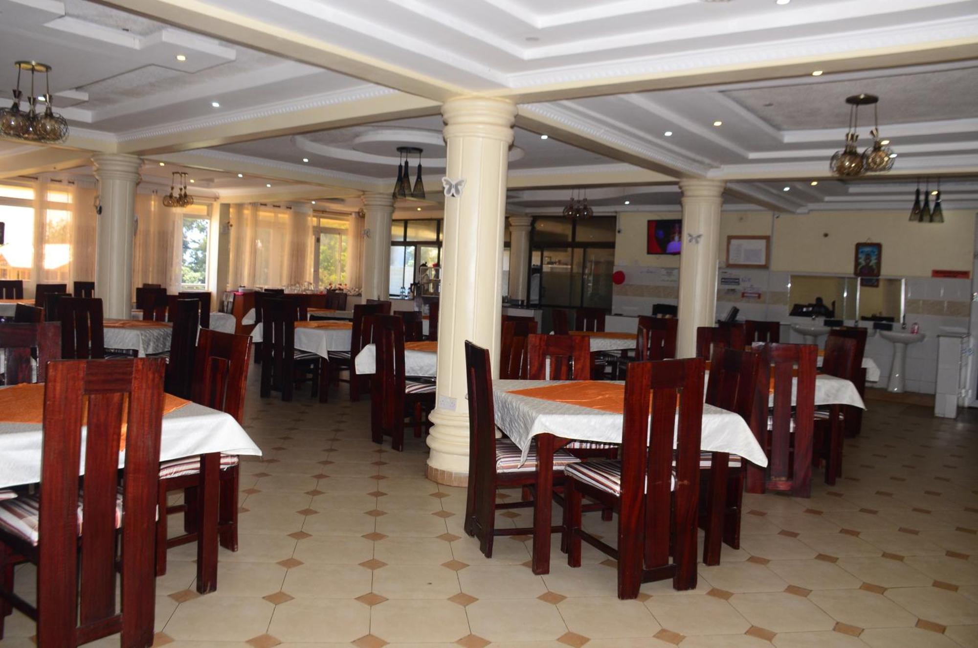 Hotel Winstar Eldoret Bagian luar foto