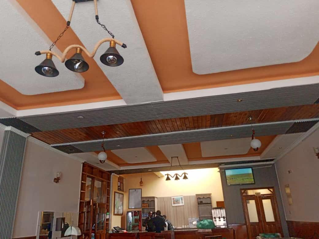 Hotel Winstar Eldoret Bagian luar foto
